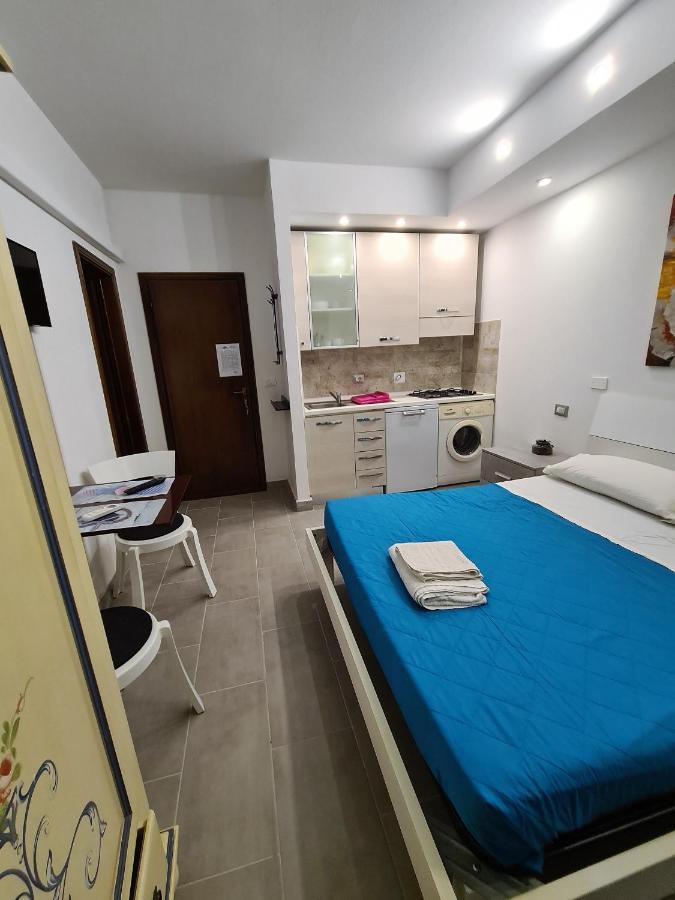 Villa Caravel Monolocale Lido di Camaiore Exterior foto