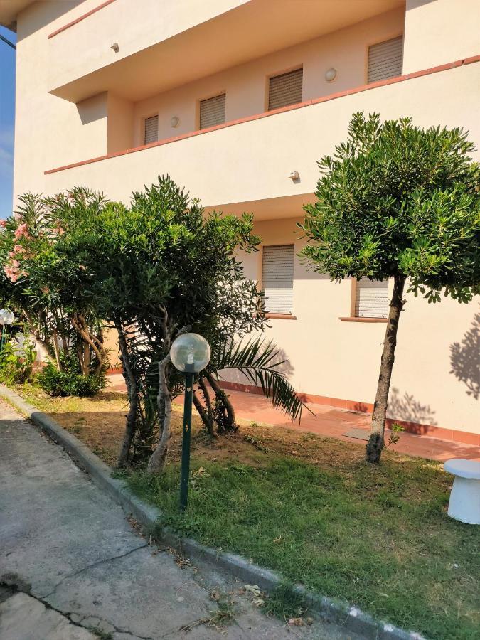 Villa Caravel Monolocale Lido di Camaiore Exterior foto
